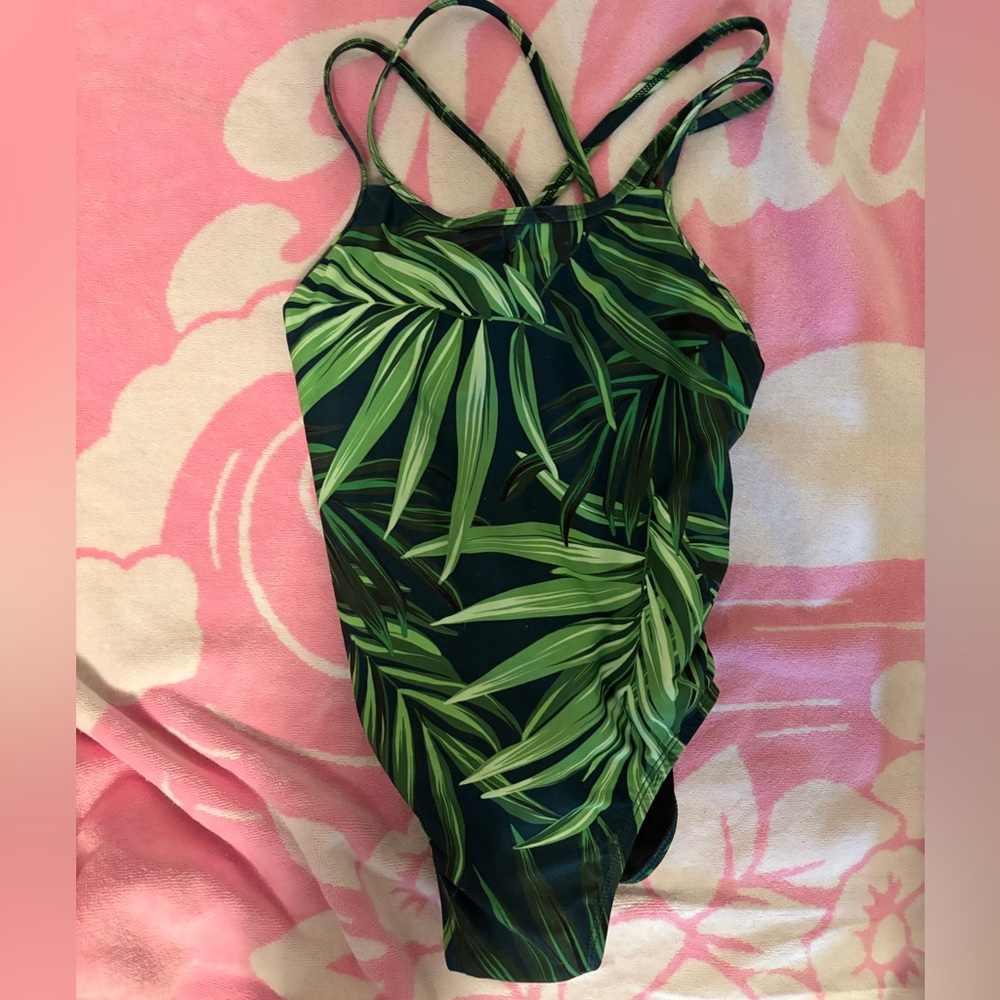 EUC Size 30 Murray suit. Almost new. Worn 2-3 times